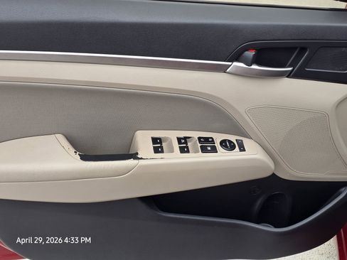 Used 2019 Hyundai Elantra Value Edition w/ Winter Weather Package FWD image 14
