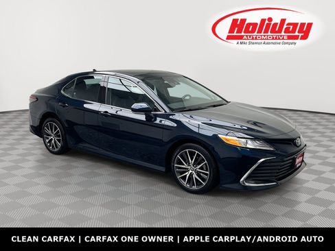 Used 2021 Toyota Camry XLE w/ Navigation Package AWD/4WD image 1