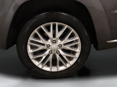 Used 2018 Jeep Grand Cherokee Summit AWD/4WD image 9