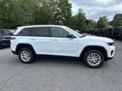 New 2026 Jeep Grand Cherokee Laredo X AWD/4WD image 2