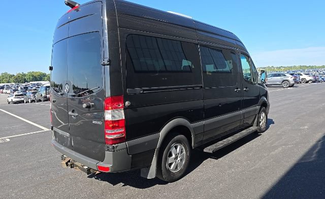 Used 2018 Mercedes-Benz Sprinter 2500 image 2