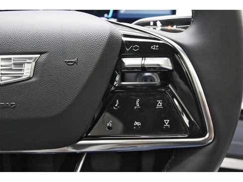 Used 2024 Cadillac Lyriq Sport RWD image 19