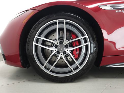 Used 2023 Mercedes-Benz SL 55 AMG 4MATIC w/ Driver Assistance Package image 41
