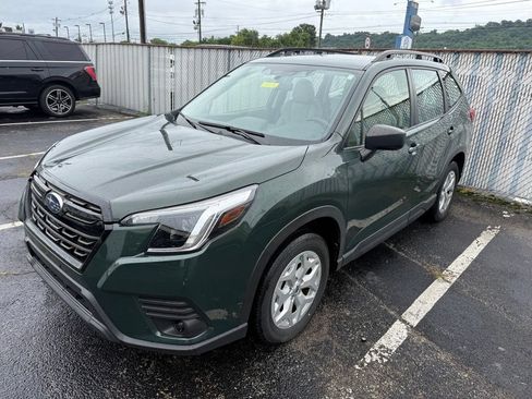 Used 2023 Subaru Forester AWD/4WD image 5