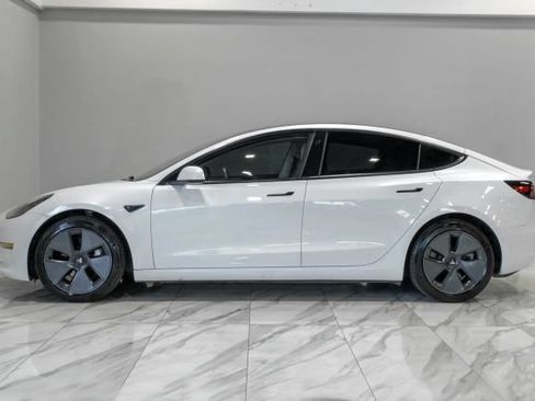 Used 2021 Tesla Model 3 Standard Range Plus RWD image 15
