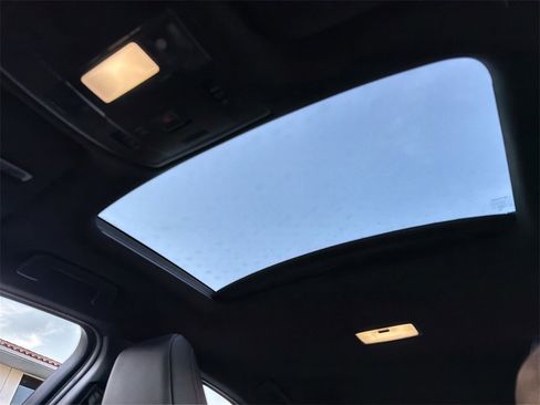 Used 2020 Lexus UX 250h w/ Premium Package image 16