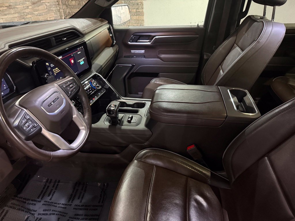 Used 2025 GMC Sierra 1500 Denali AWD/4WD image 27
