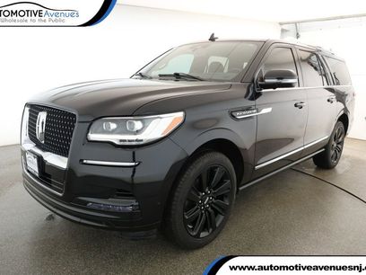 Used 2023 Lincoln Navigator L Reserve w/ Monochromatic Package