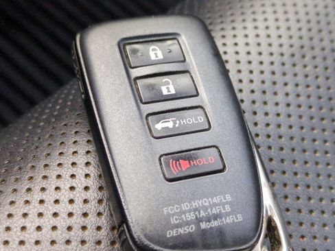 Used 2022 Lexus RX 450h AWD w/ Premium Package image 40