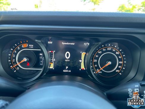 Used 2025 Jeep Wrangler Unlimited Rubicon AWD/4WD image 59