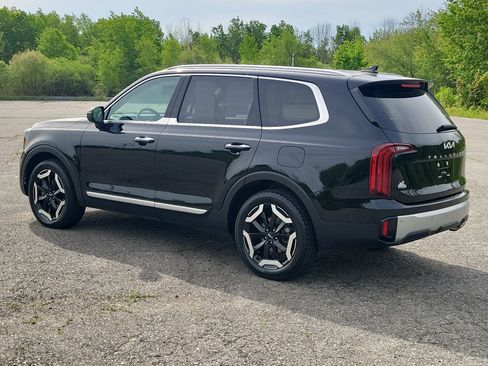 Used 2024 Kia Telluride S AWD/4WD image 7