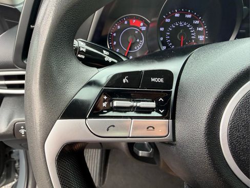 Used 2021 Hyundai Elantra SEL FWD image 25