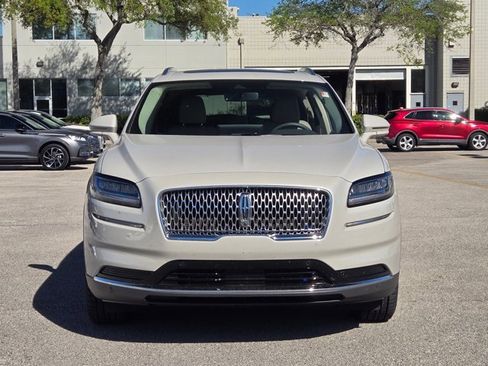 Used 2023 Lincoln Nautilus Reserve w/ Equipment Group 201A image 2