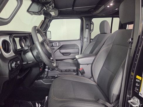 Certified 2025 Jeep Wrangler Unlimited Sport AWD/4WD image 12