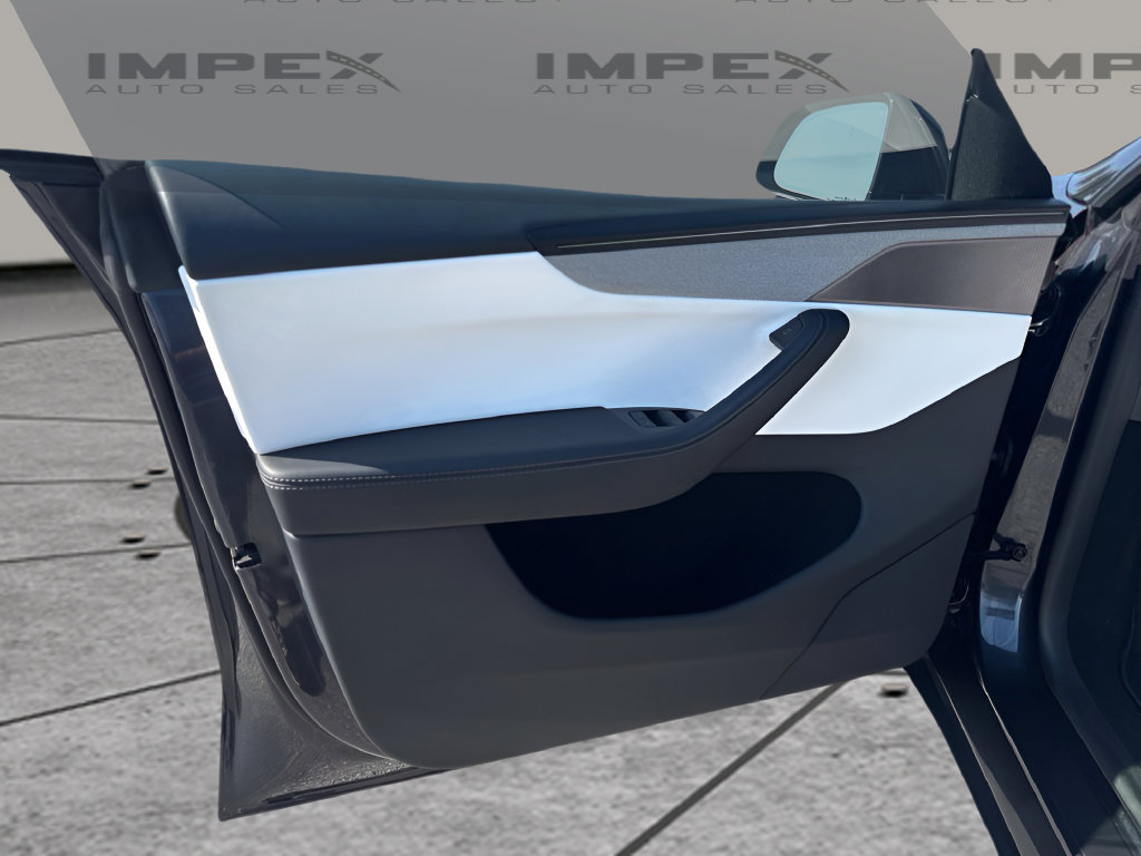Used 2026 Tesla Model Y Long Range RWD image 23