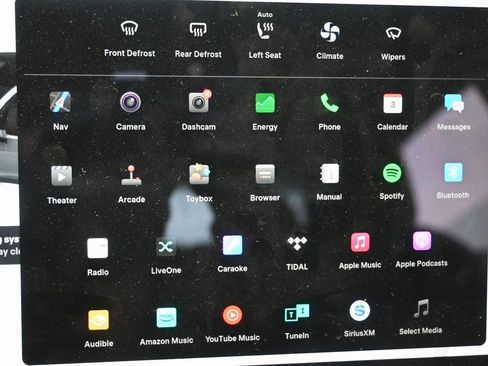 Used 2018 Tesla Model 3 Long Range image 18