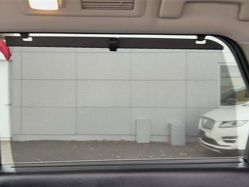 Certified 2024 Nissan Pathfinder SL image 33