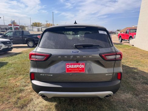 New 2026 Ford Escape Active image 7