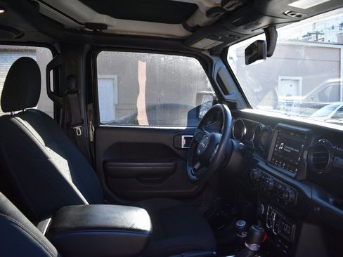 Used 2022 Jeep Gladiator Sport image 20