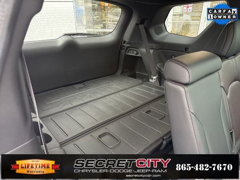 Used 2025 Honda Pilot Black Edition image 16