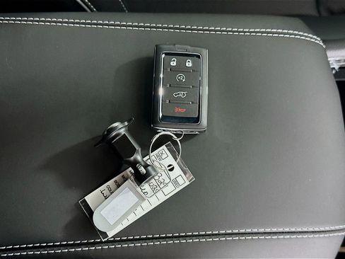 New 2025 Jeep Grand Cherokee L Overland w/ Luxury Tech Group IV image 20