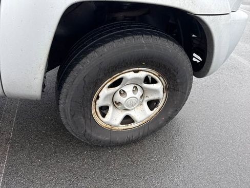 Used 2010 Toyota Tacoma 4x4 Access Cab V6 image 11