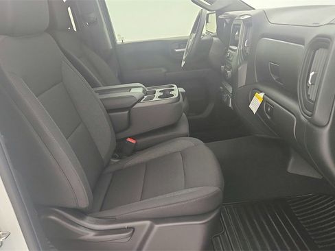 Certified 2026 Chevrolet Silverado 1500 Custom image 31
