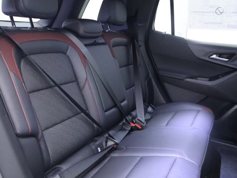 New 2026 Chevrolet Equinox RS w/ Convenience Package III AWD/4WD image 21