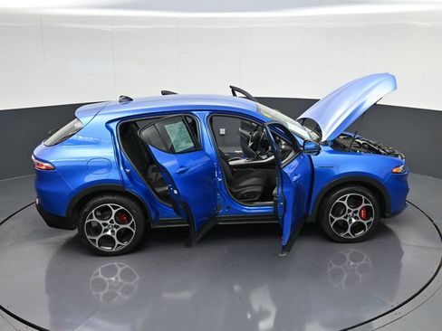 Used 2024 Alfa Romeo Tonale Veloce AWD/4WD image 42