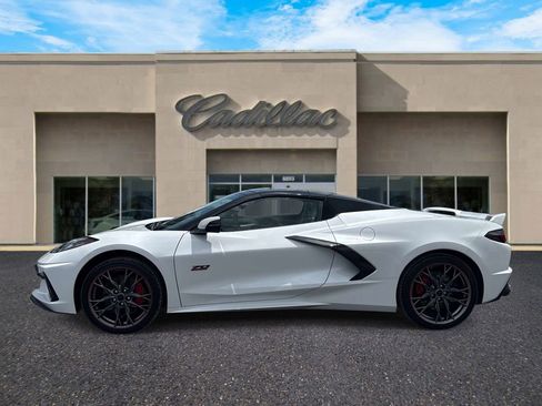 Used 2023 Chevrolet Corvette Stingray Premium Conv w/ Z51 Performance Package RWD image 6
