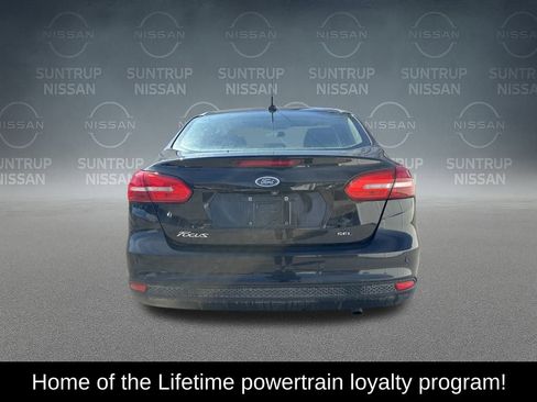 Used 2018 Ford Focus SEL image 4