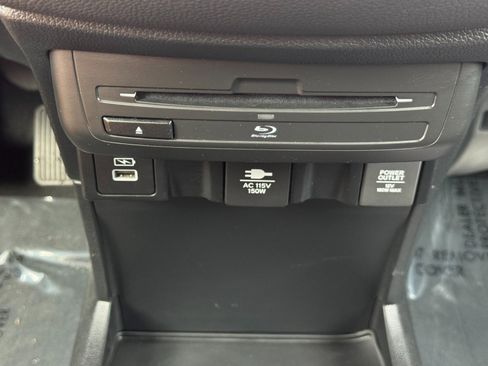 Used 2024 Honda Odyssey Elite image 33