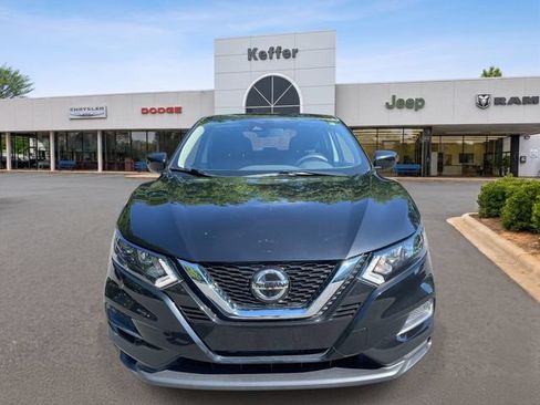 Used 2020 Nissan Rogue Sport S FWD image 3