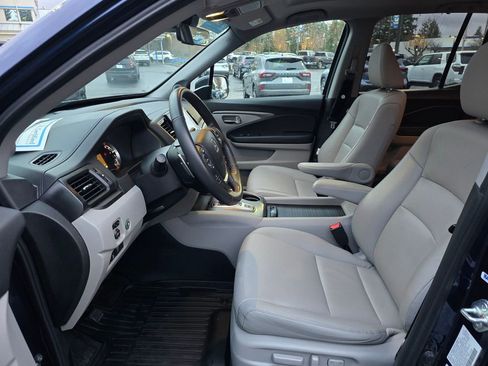 Certified 2023 Honda Ridgeline RTL image 11