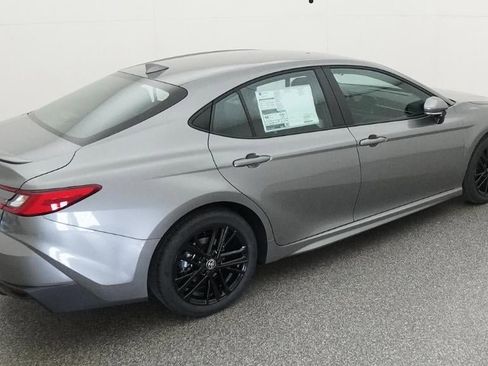 New 2026 Toyota Camry SE FWD image 9