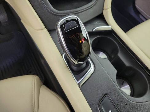 Used 2018 Cadillac XT5 FWD image 27