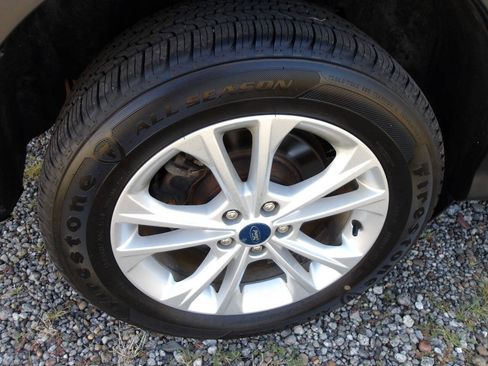 Used 2019 Ford Escape SE AWD/4WD image 32