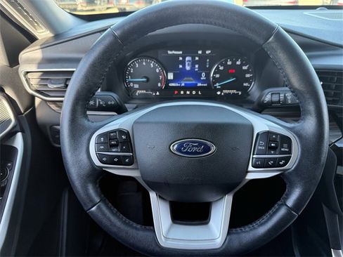 Used 2021 Ford Explorer Limited w/ Equipment Group 301A image 12