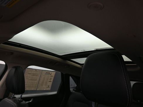 Used 2020 Ford Escape Titanium w/ Titanium Premium Package 2.0 image 28