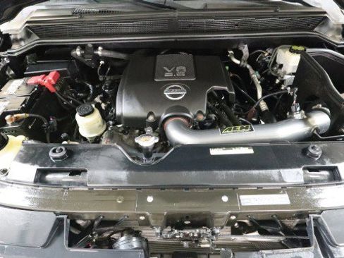 Used 2015 Nissan Titan SV w/ SV Value Truck Package AWD/4WD image 20