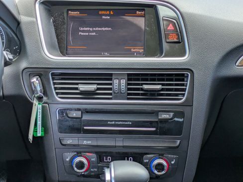 Used 2016 Audi Q5 2.0T Premium w/ Audi MMI Navigation Plus image 14