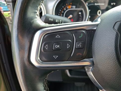 Used 2022 Jeep Wrangler Unlimited Sahara w/ Cold Weather Group AWD/4WD image 21