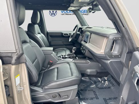 Used 2025 Ford Bronco Outer Banks AWD/4WD image 28