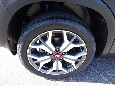 Used 2021 Kia Seltos S AWD/4WD image 33