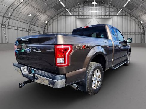 Used 2016 Ford F150 XLT w/ Equipment Group 302A Luxury image 5