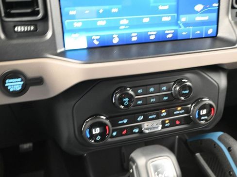 Used 2024 Ford Bronco Wildtrak image 13