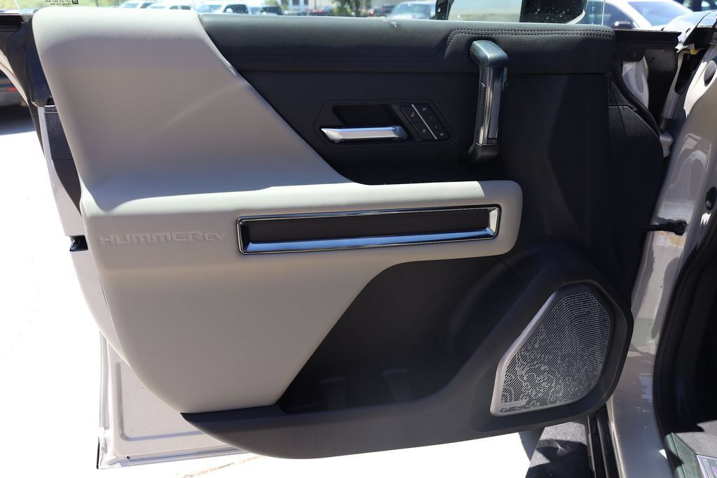 New 2026 GMC Hummer EV SUV AWD/4WD image 10