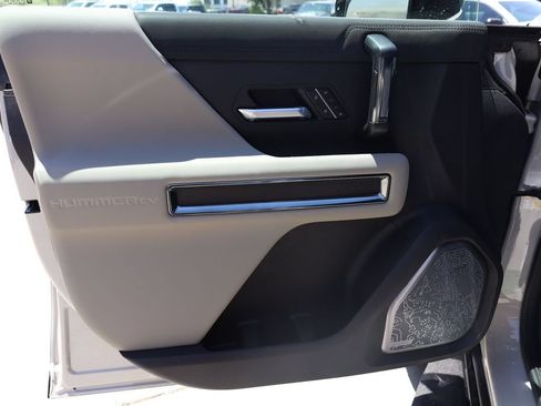 New 2026 GMC Hummer EV SUV AWD/4WD image 10