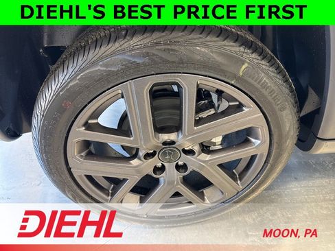 New 2026 Jeep Compass Limited image 8