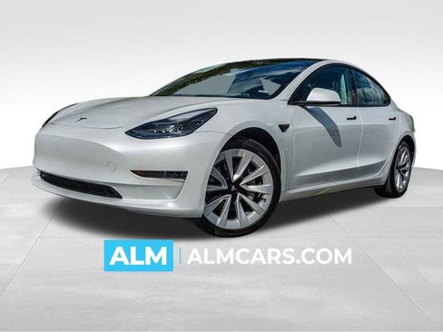 Used 2023 Tesla Model 3 Standard Range image 1